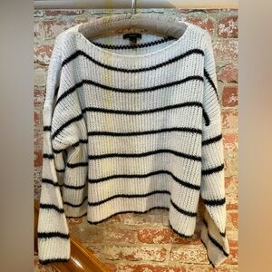 Forever 21 Black and White Striped Crew Neck Sweater